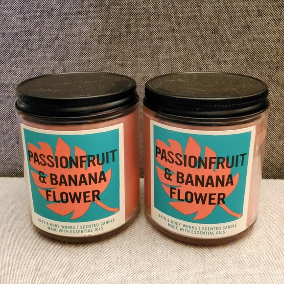 2 PASSIONFRUIT AND BANANA FLOWER SINGLE WICK CANDLES BY BATH & BODY WORKS - Picture 1 of 1